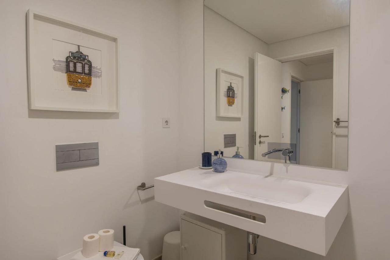 ליסבון Lovelystay - Modern And Colourful Flat In The Heart Of Graca מראה חיצוני תמונה